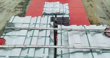 三沙 芝麻白仿形加直形路沿石出货日常