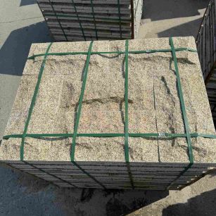 三沙 黄金麻花岗岩石材自然面蘑菇石成品