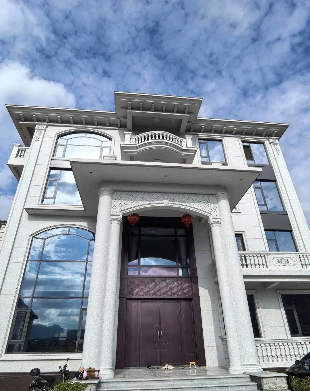 三沙白麻别墅外墙干挂石材效果示例