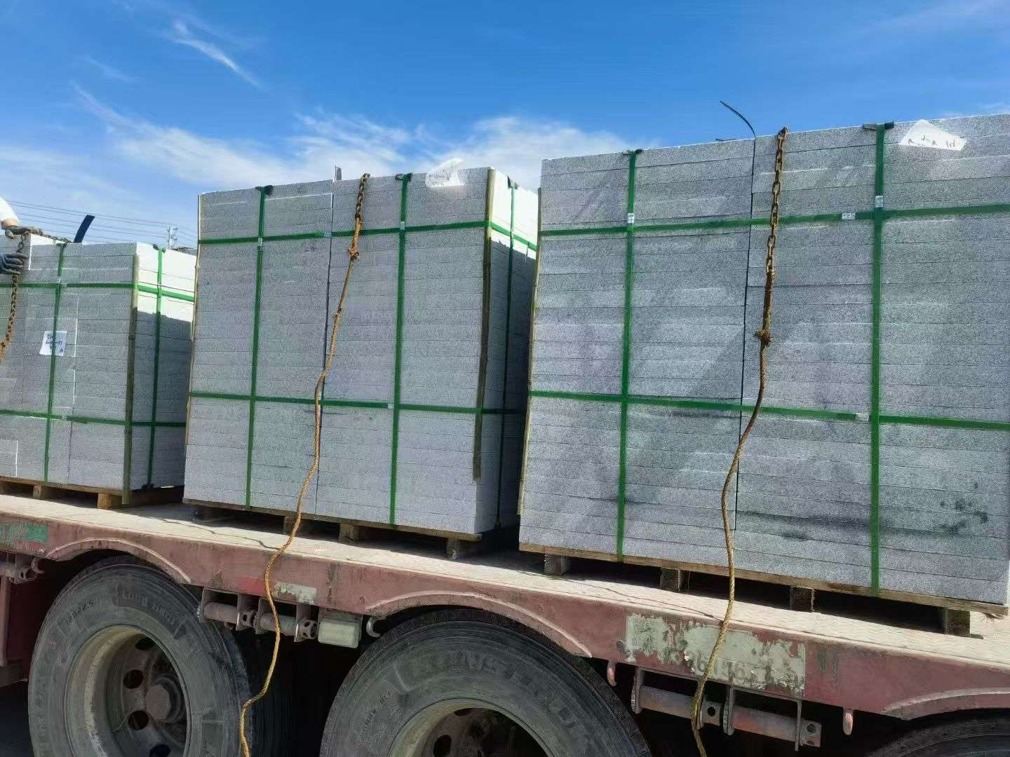 三沙 芝麻白花岗岩地铺石装车日常