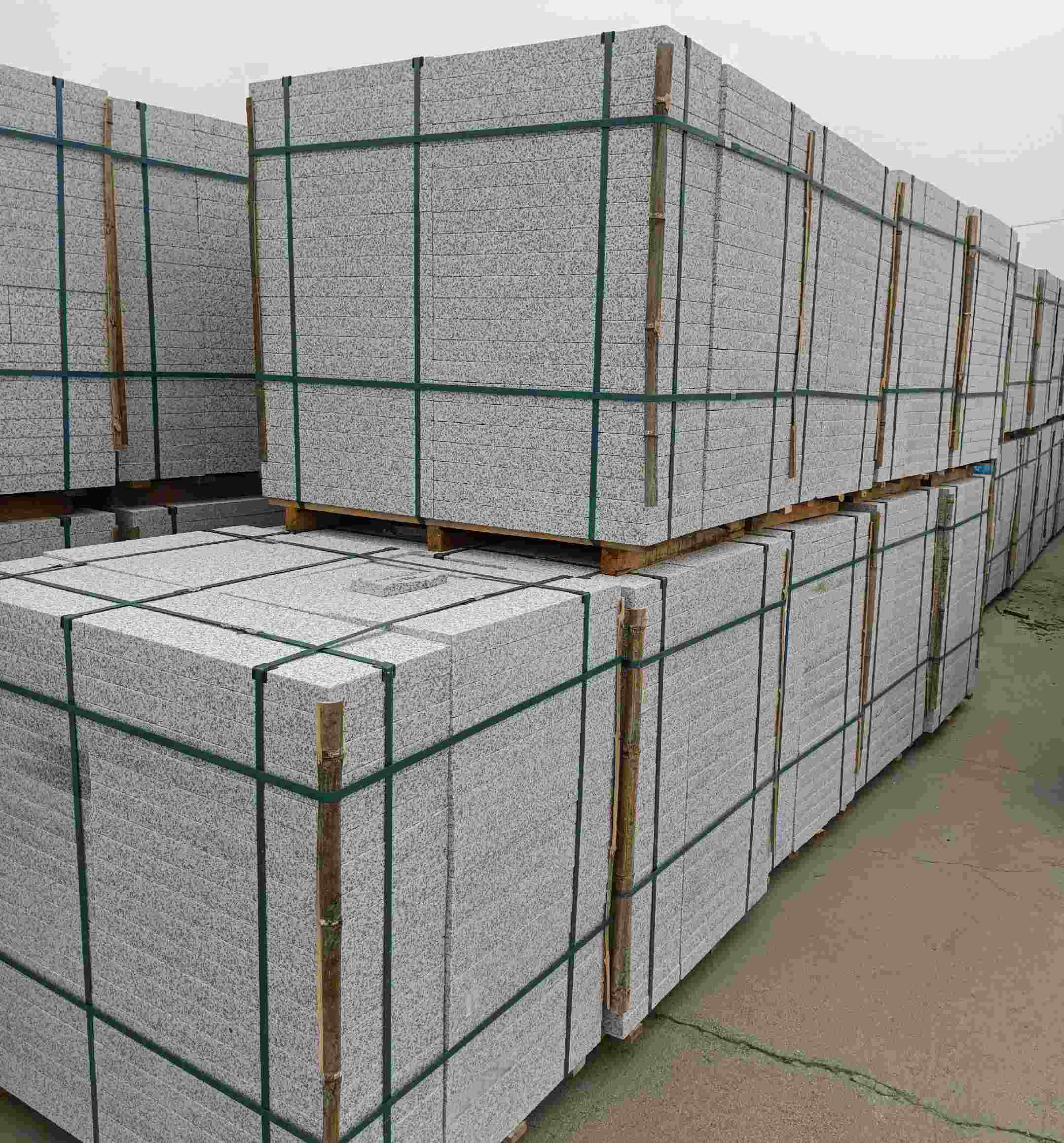 三沙 白麻花岗岩石材荔枝面地铺石（300*600*50）