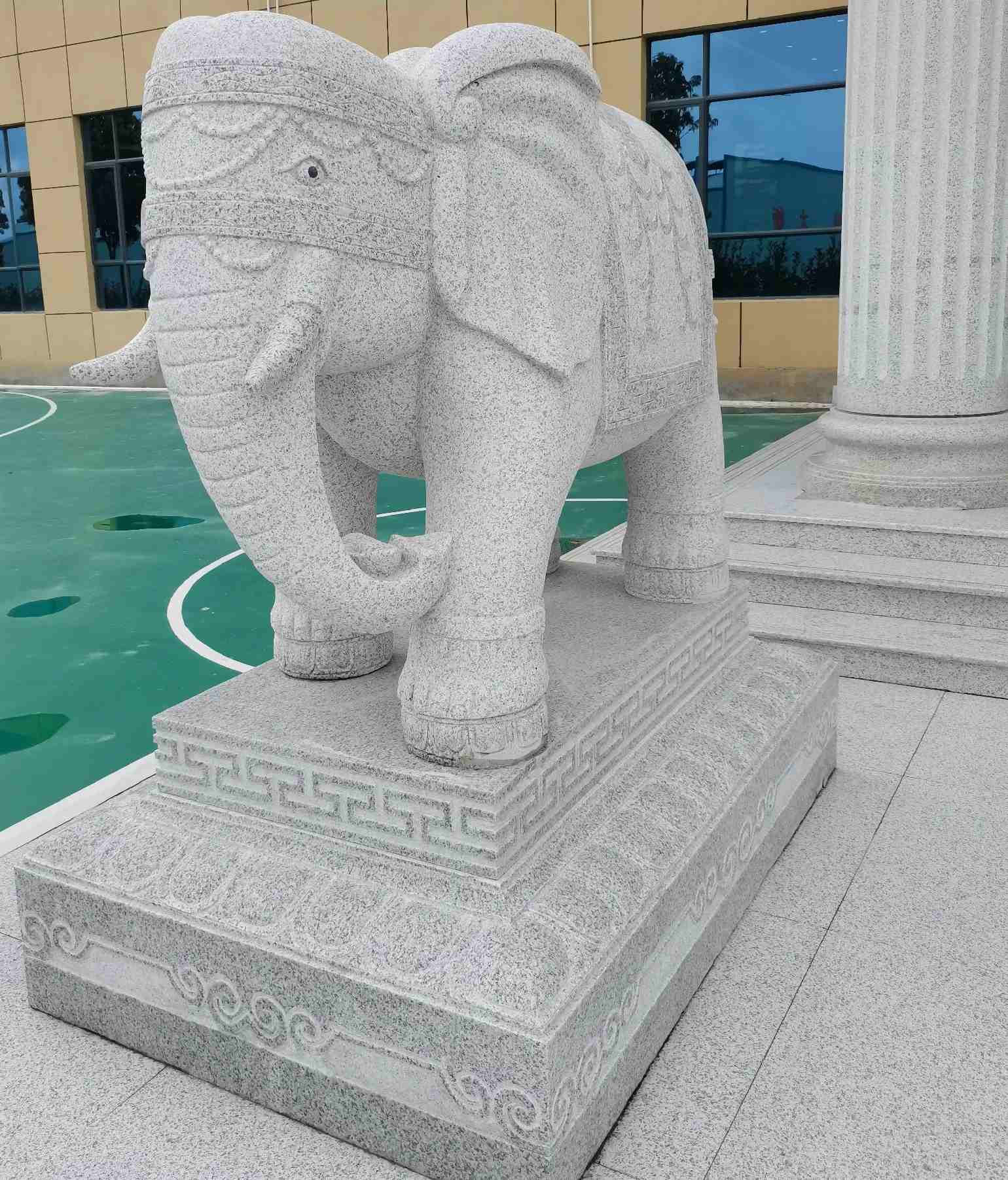 三沙 白麻花岗岩动物异形石雕-大象