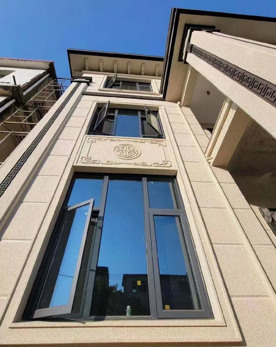 三沙 黄金麻荔枝面别墅外墙干挂效果展示