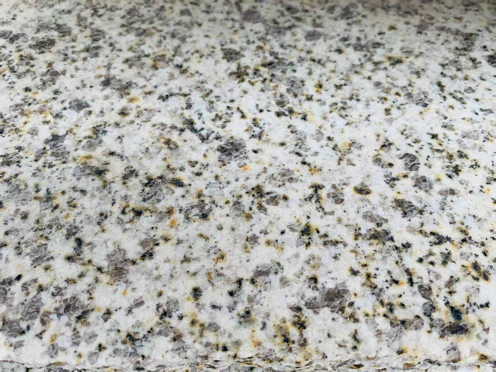 三沙 黄金麻花岗岩石材浅黄光面