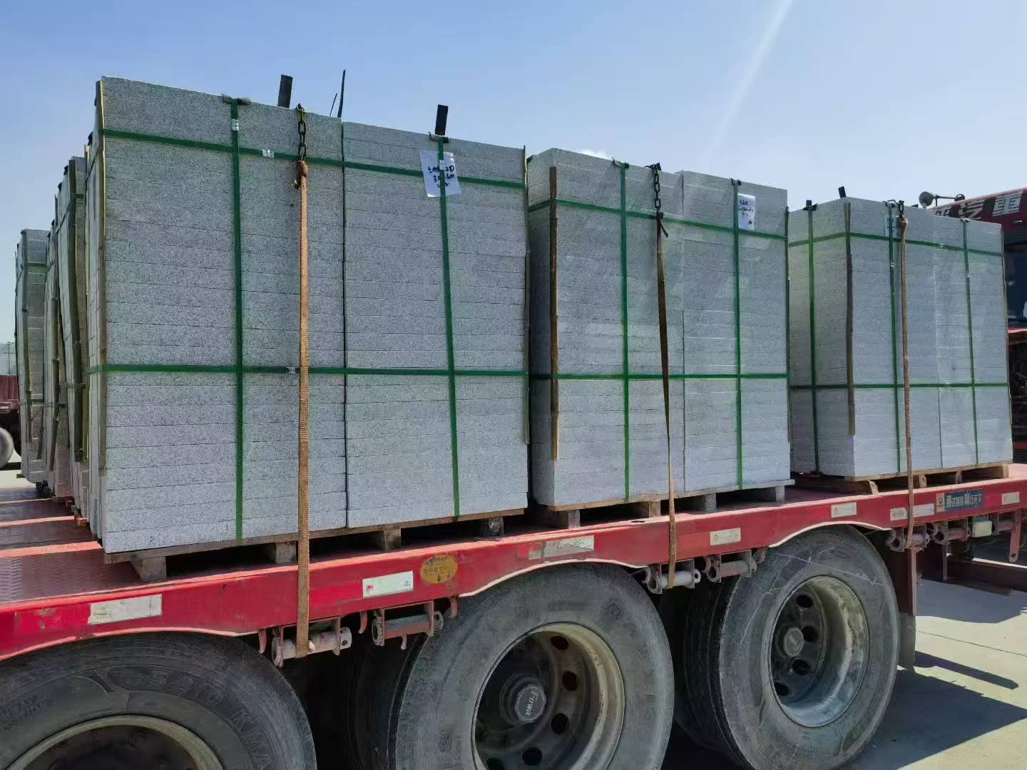 三沙芝麻白花岗岩出货日常地铺石