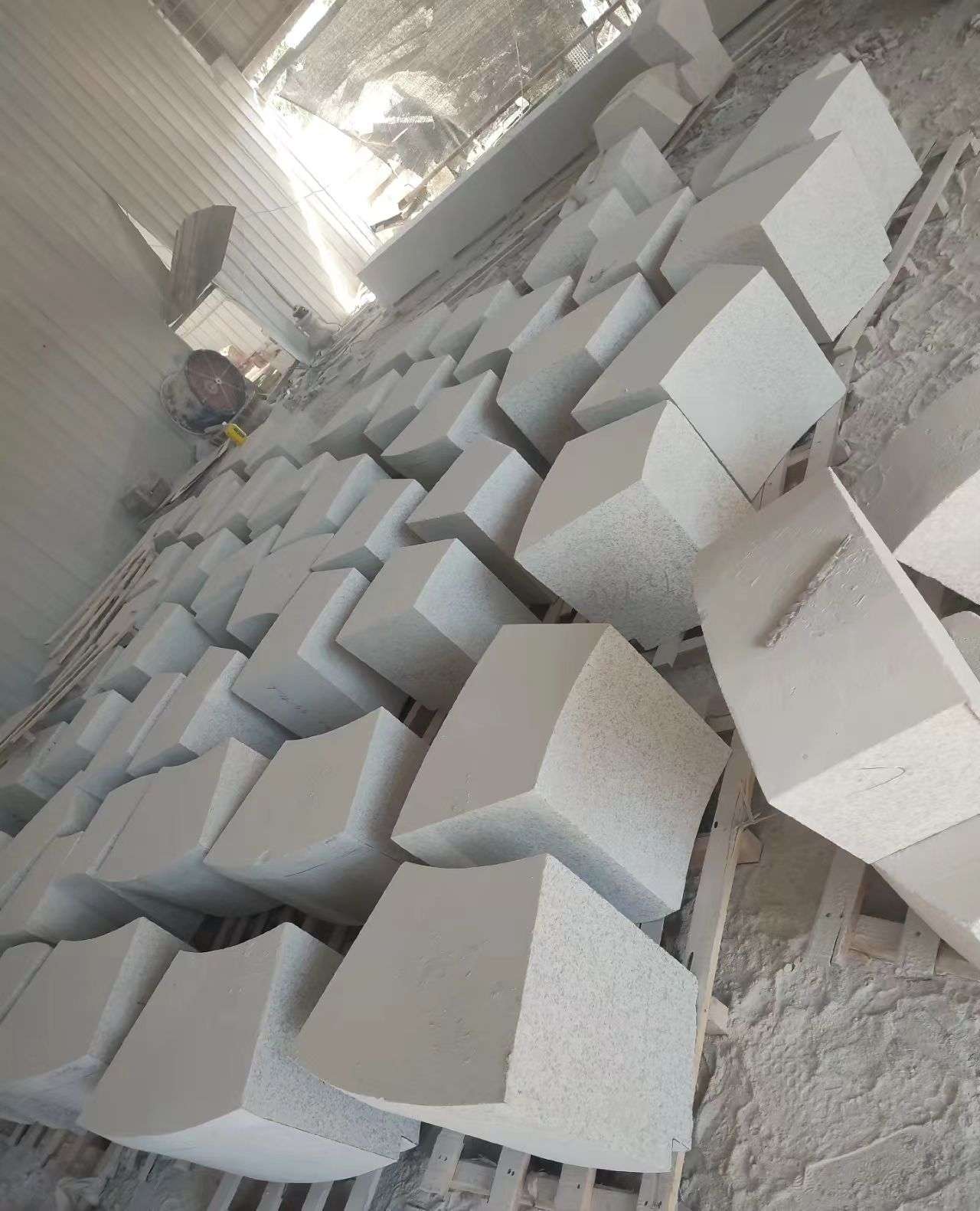 三沙 白麻花岗岩异形坐凳