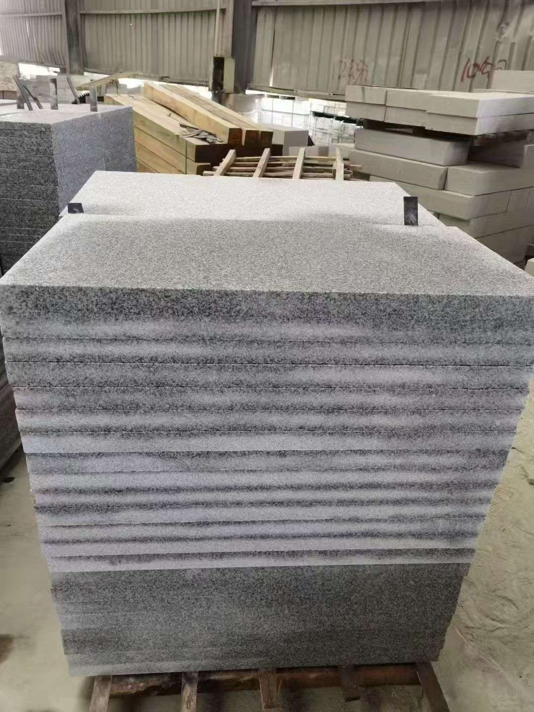 三沙 芝麻白5公分火烧地铺成品，900*400，规格可定制